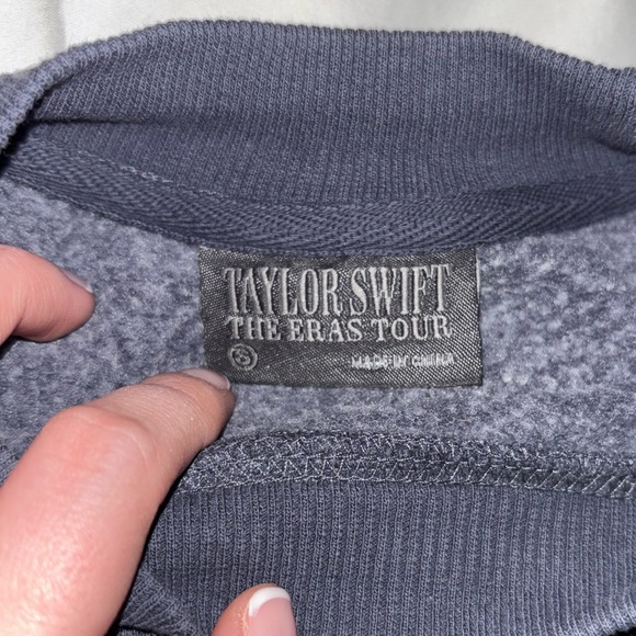 Taylor Swift Eras Tour Official Merch - Blue Crewneck - Picture 5 of 8